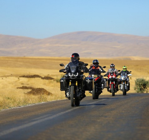 1000 motorcu 1000 çocuk