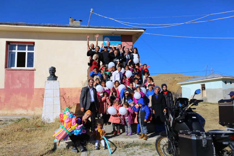 1000 motorcu 1000 çocuk